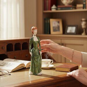 Royal Doulton A La Mode Haute Series Porcelain Figurine HN 2544